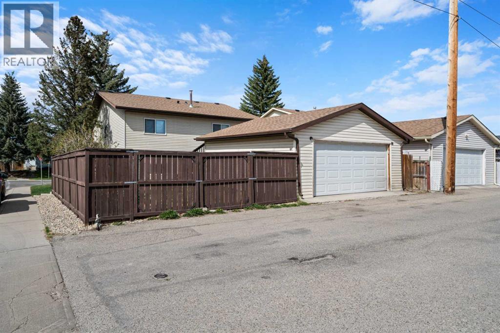75 Bedford Drive NE, Calgary, Alberta  T3K 2N9 - Photo 22 - A2312183