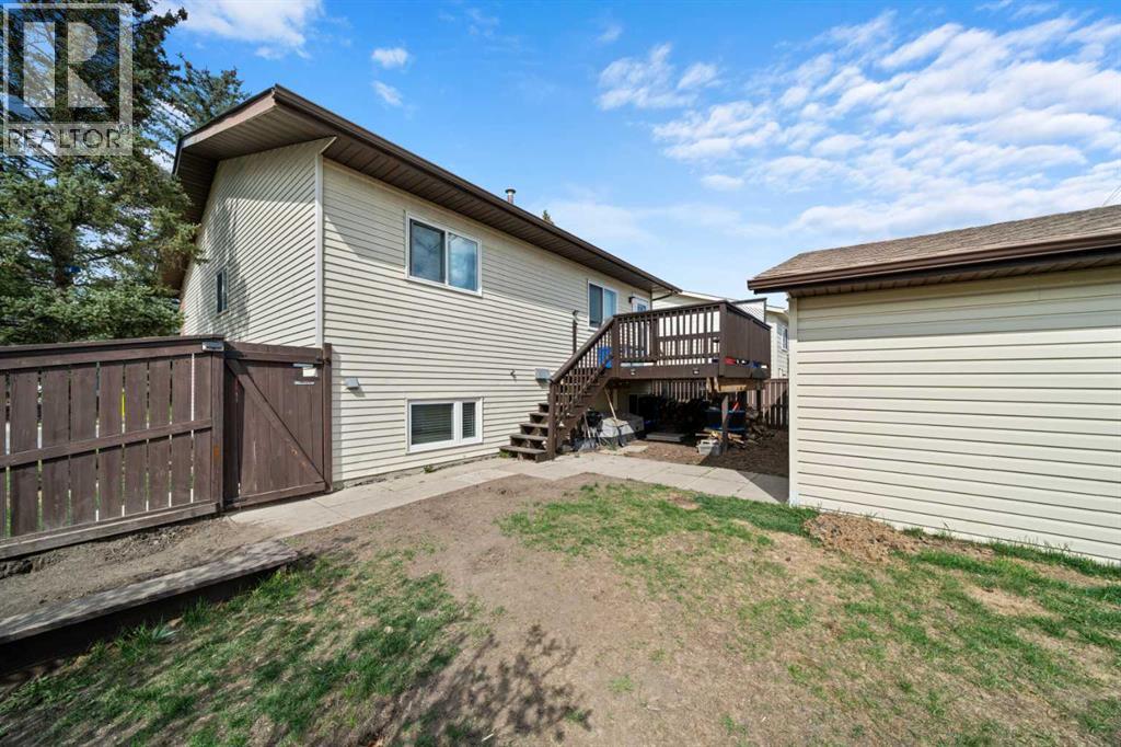 75 Bedford Drive NE, Calgary, Alberta  T3K 2N9 - Photo 21 - A2312183
