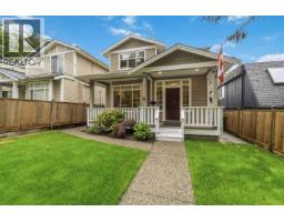 4268 HOSKINS ROAD, North Vancouver, British Columbia