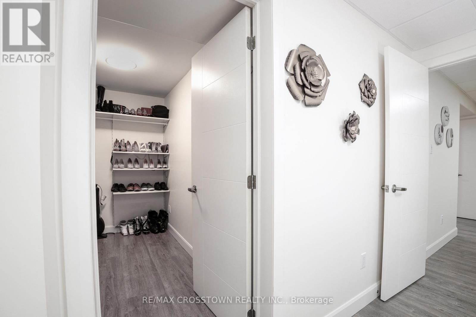 22 Bluegrass Drive, Barrie, Ontario  L4N 9N9 - Photo 25 - S13114526