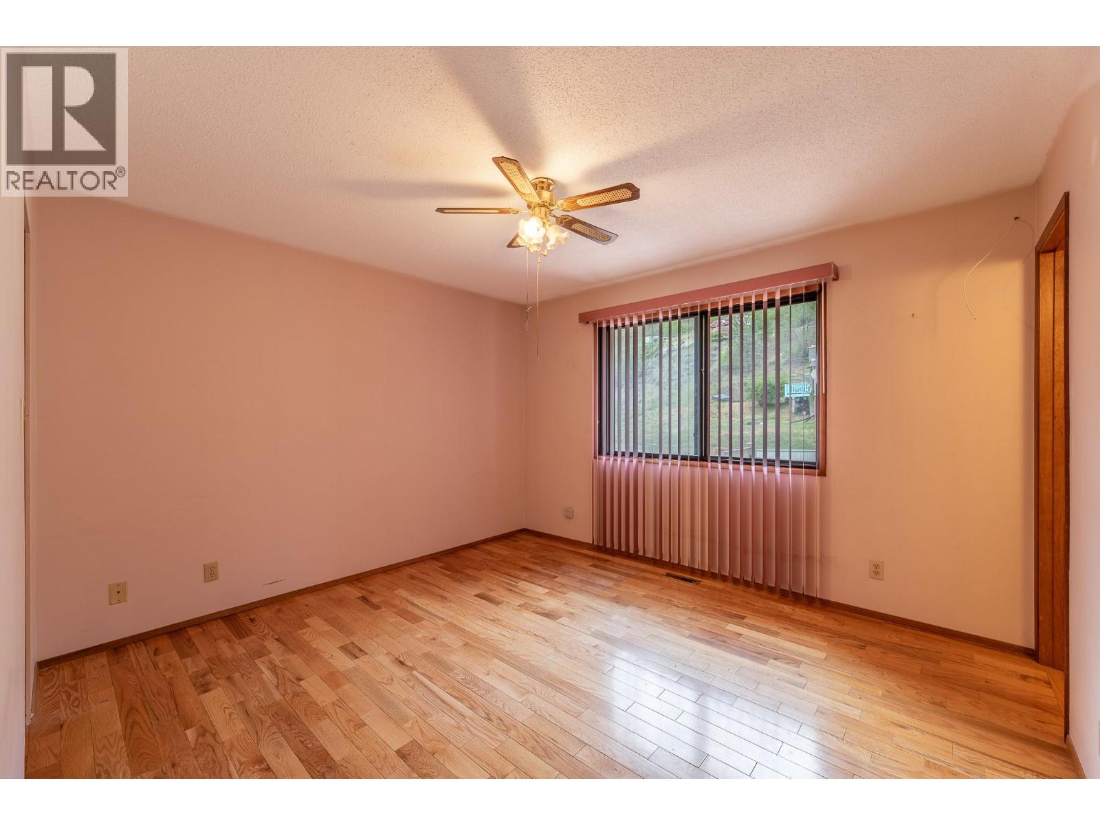 12608 Ganzeveld Avenue, Summerland, British Columbia  V0H 1Z8 - Photo 12 - 10387762