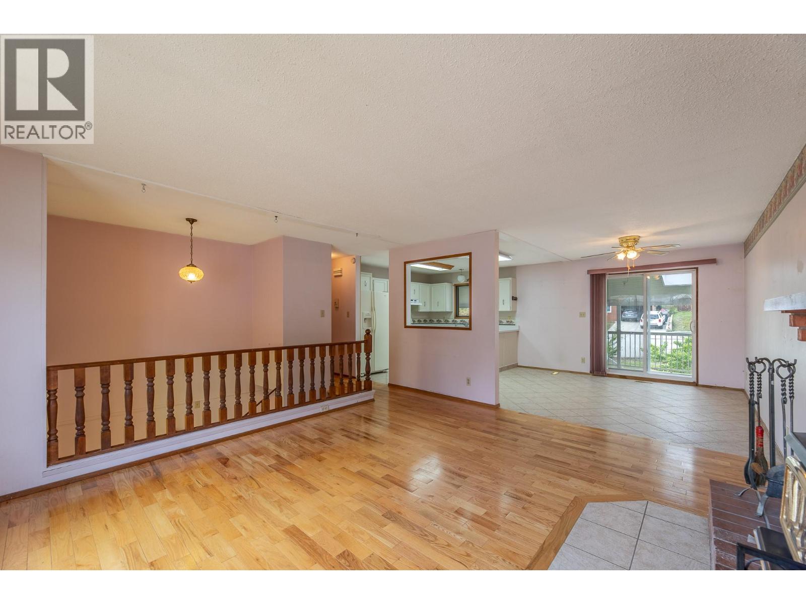12608 Ganzeveld Avenue, Summerland, British Columbia  V0H 1Z8 - Photo 4 - 10387762