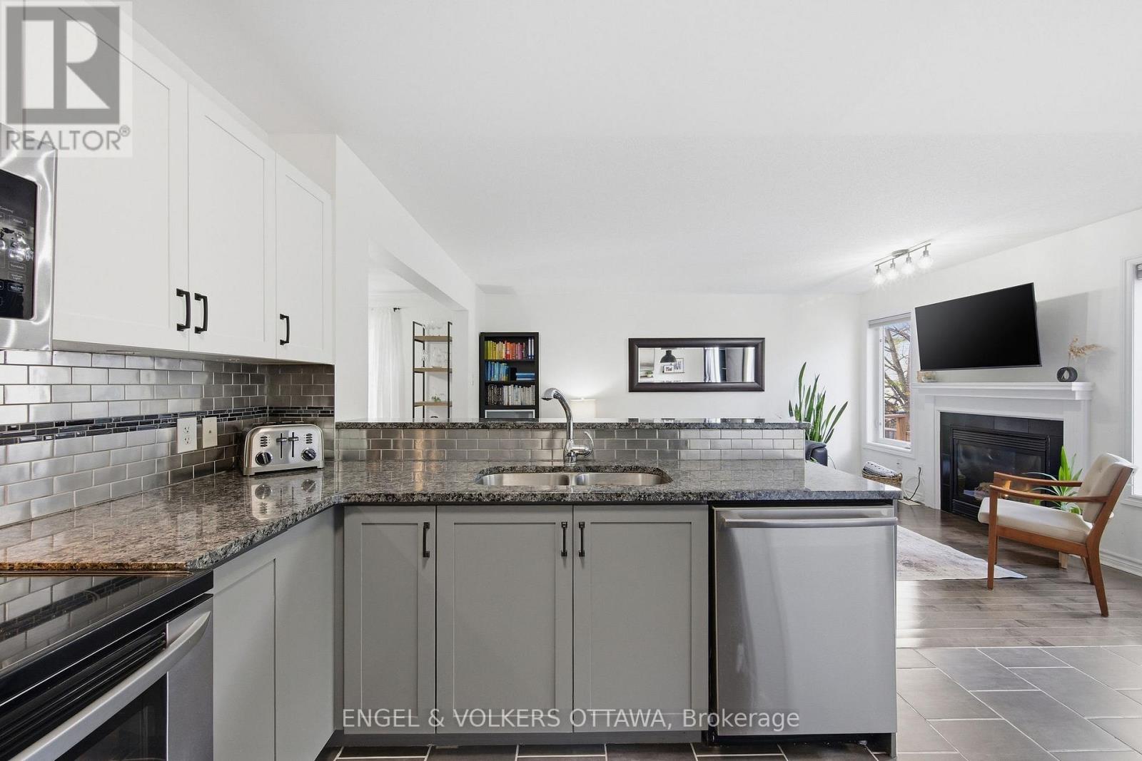 413 Montserrat Street, Ottawa, Ontario  K2S 0L6 - Photo 20 - X13144446