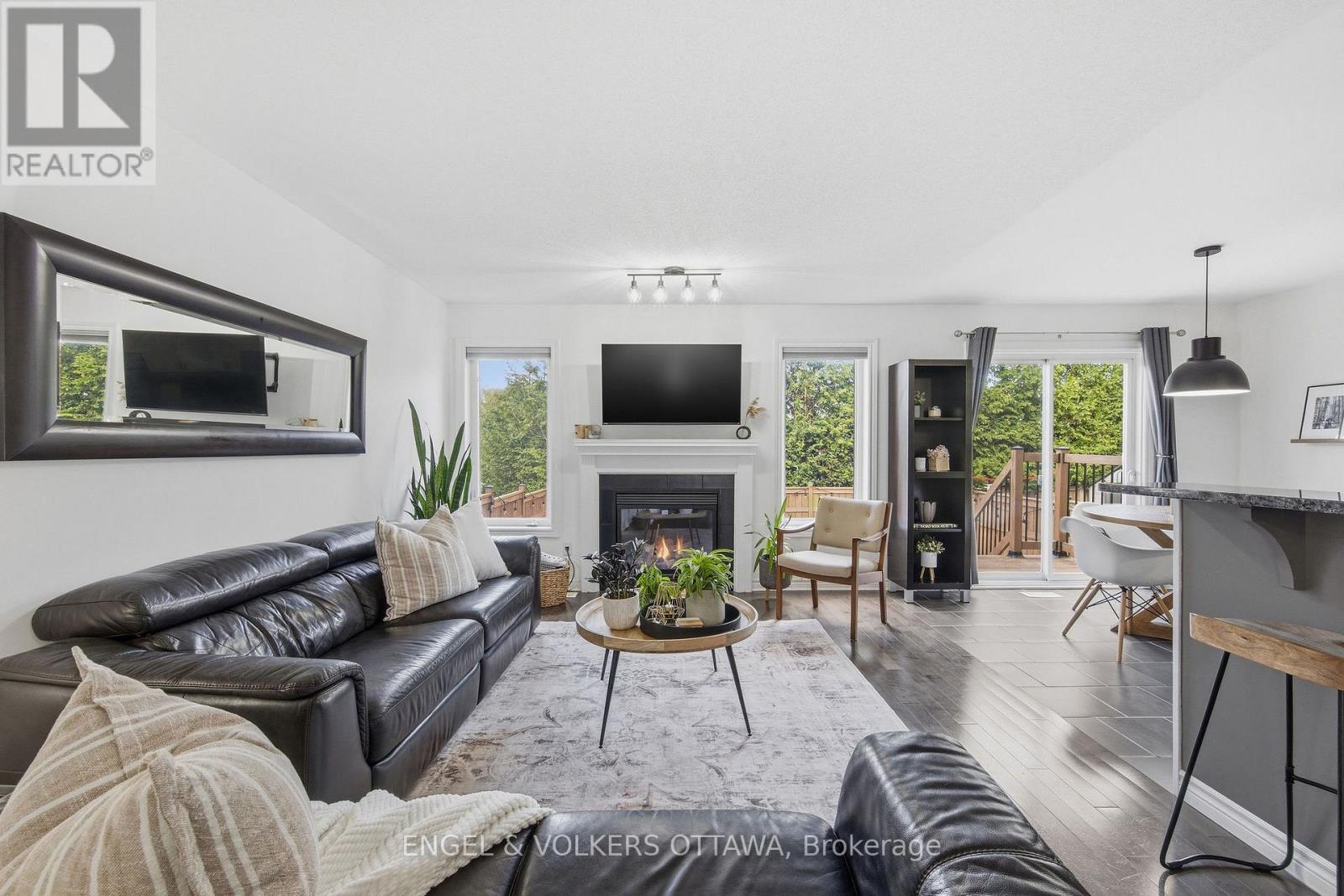 413 Montserrat Street, Ottawa, Ontario  K2S 0L6 - Photo 6 - X13144446
