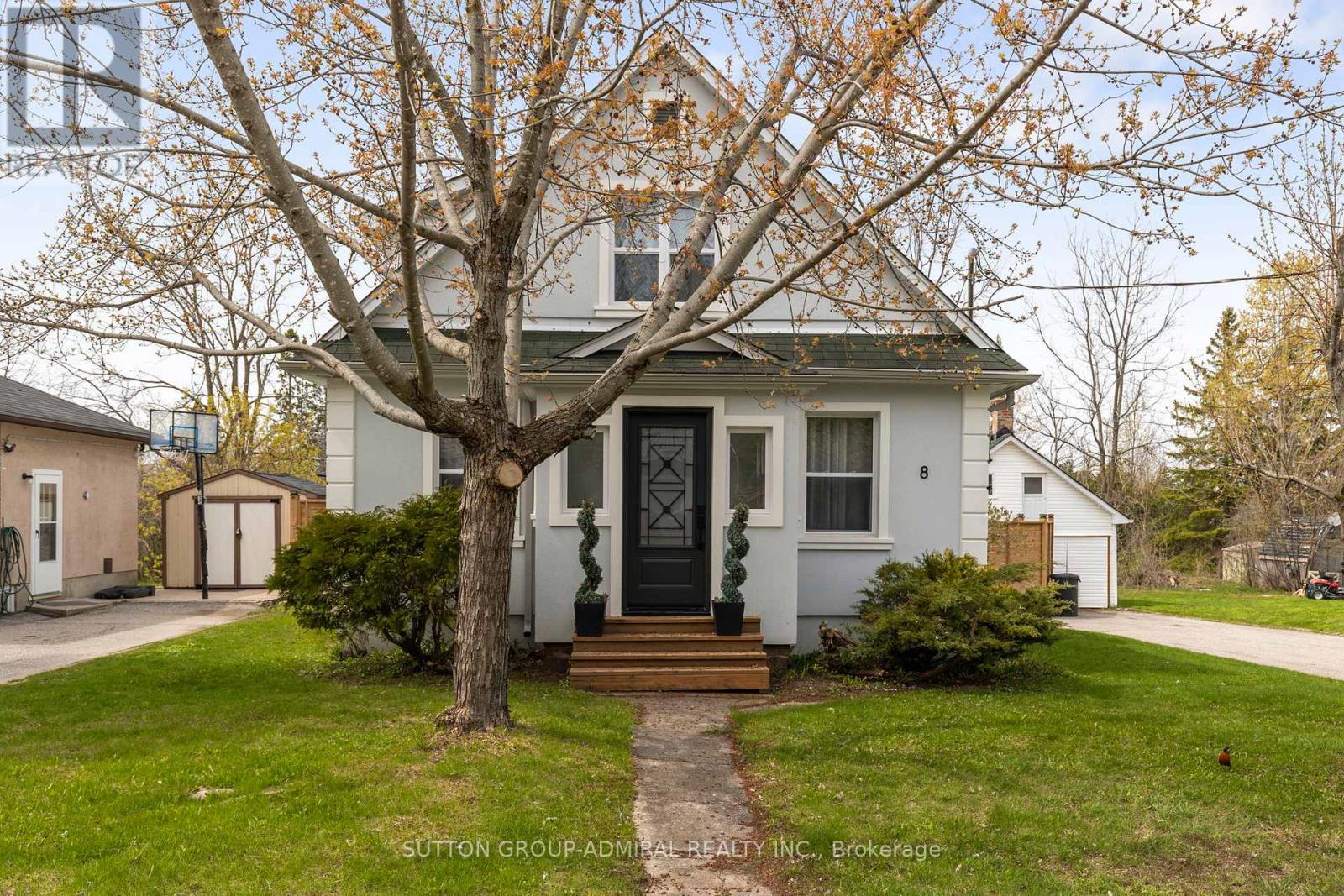 8 South Street W, Orillia, Ontario  L3V 3S9 - Photo 2 - S13130062