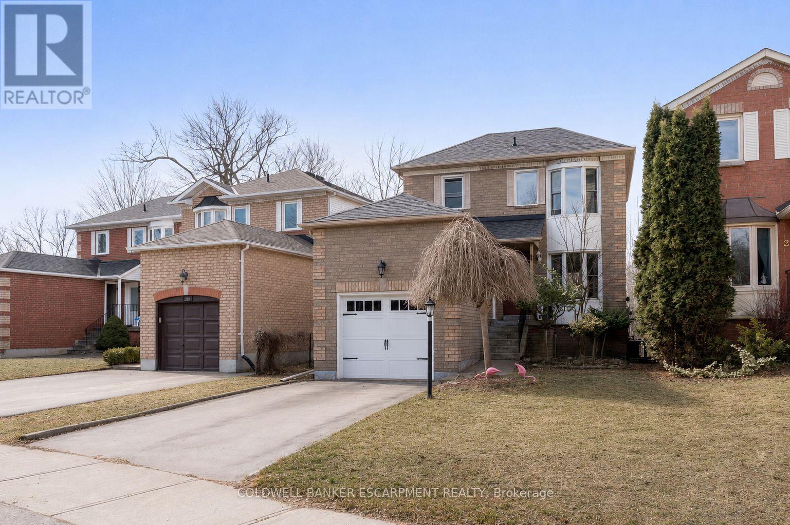 222 Churchill Road N, Halton Hills, Ontario  L7J 2J2 - Photo 2 - W12981794