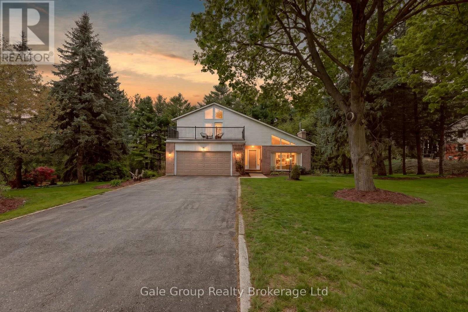 1 SUMMIT CRESCENT, Woodstock, Ontario