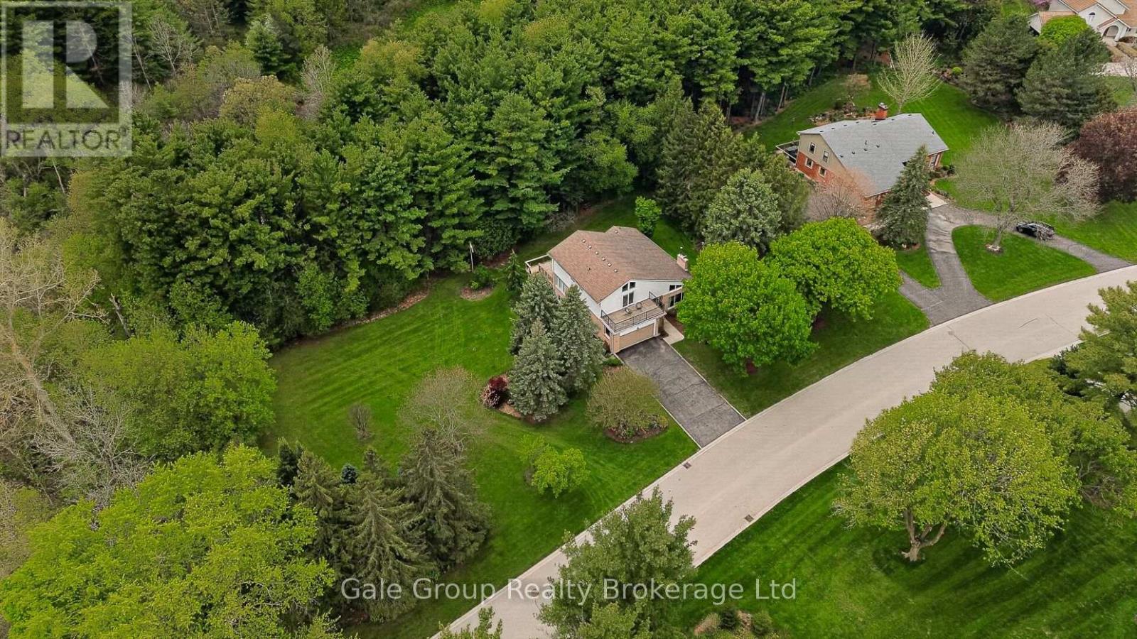 1 Summit Crescent, Woodstock, Ontario  N4S 7W2 - Photo 3 - X13144416
