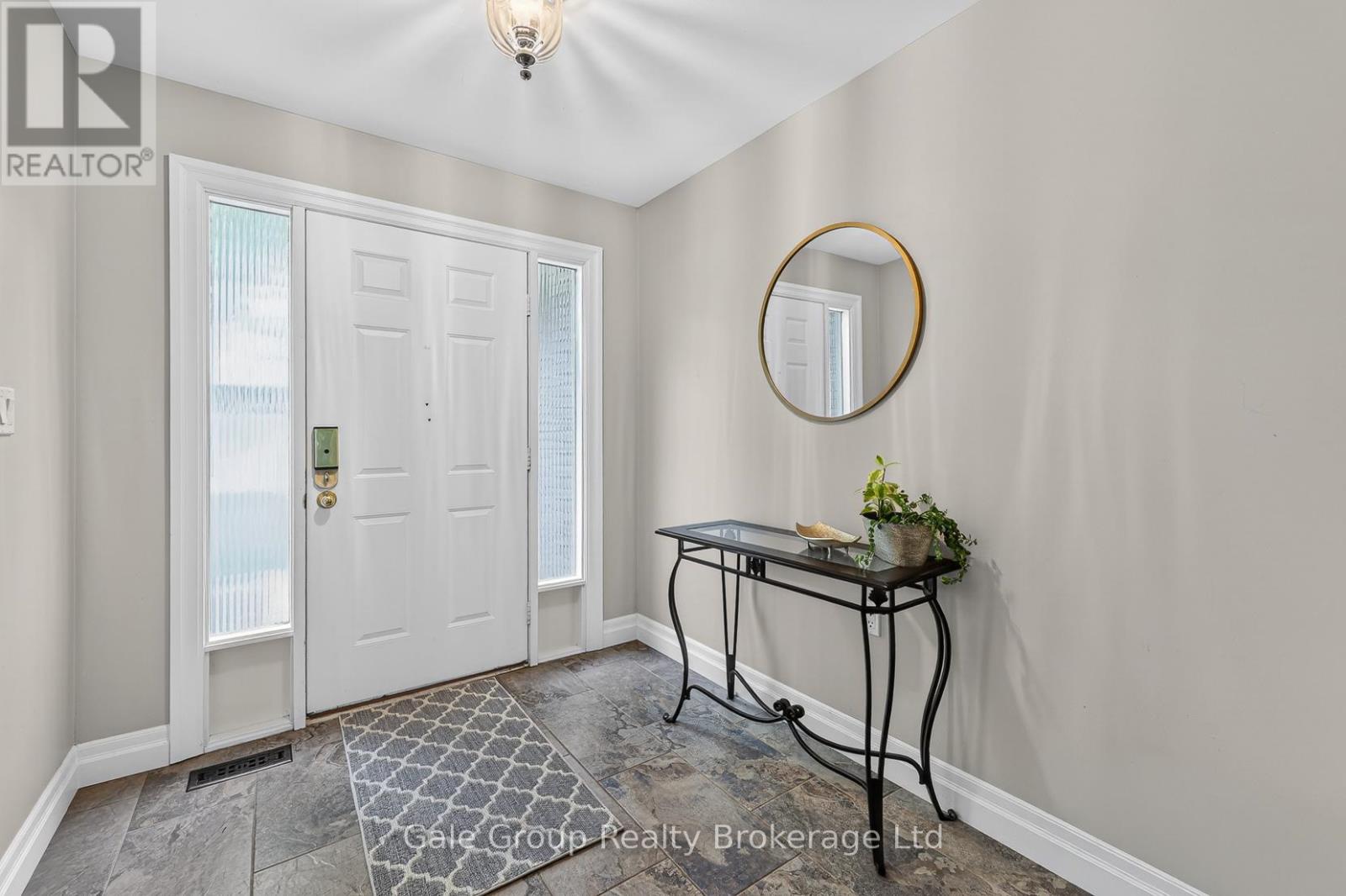1 Summit Crescent, Woodstock, Ontario  N4S 7W2 - Photo 4 - X13144416