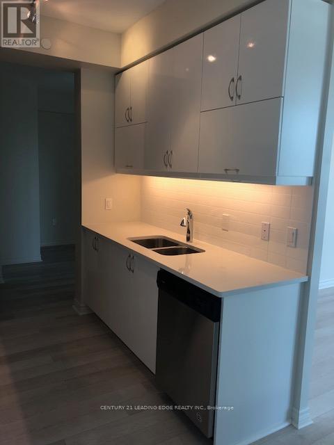 1016 - 39 Annie Craig Drive, Toronto, Ontario  M8V 0H1 - Photo 7 - W13144254
