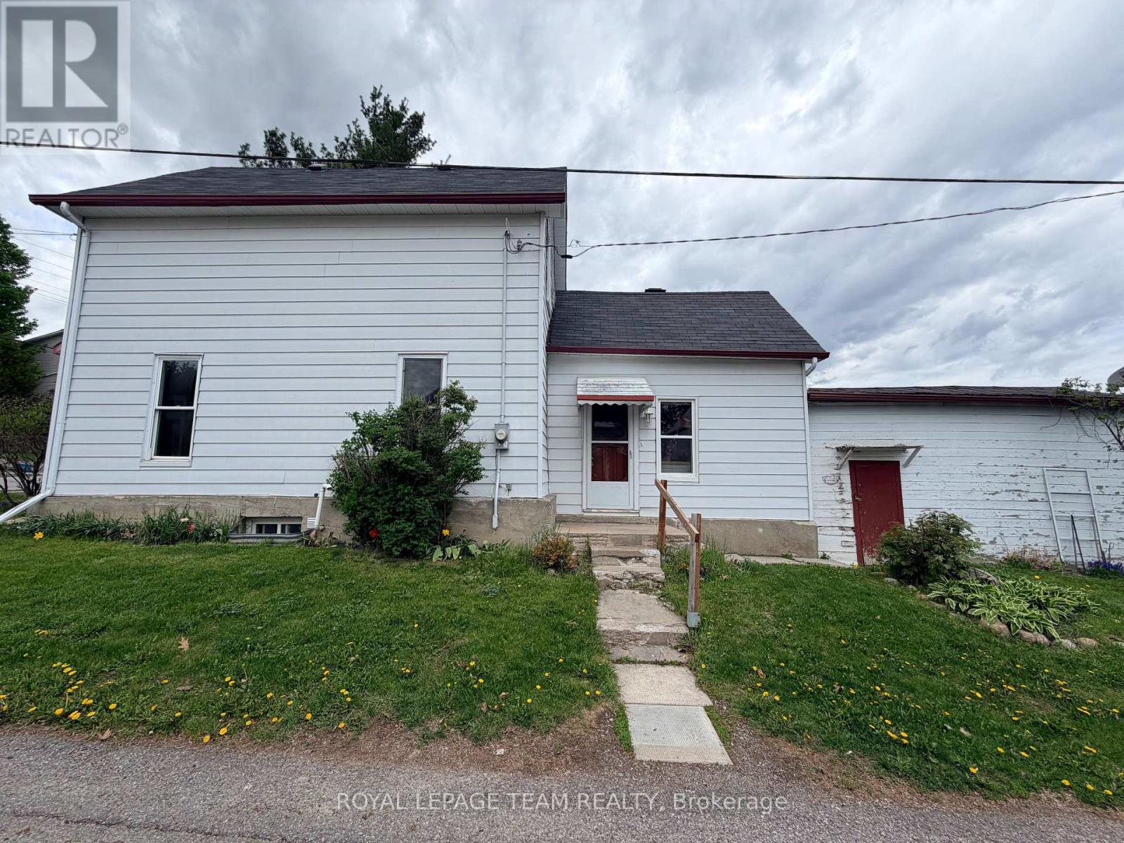 48 Havey Street, Arnprior, Ontario  K7S 1G7 - Photo 3 - X12748826
