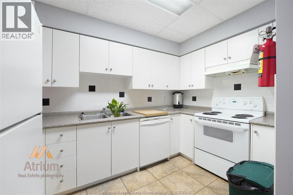 4789 Riverside Drive East Unit# 203, Windsor, Ontario N8Y 5A2 - Photo 30 - 26011462