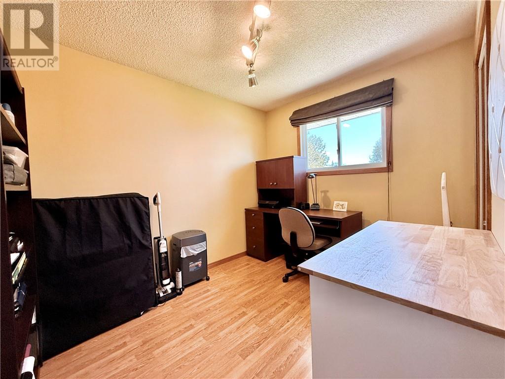 3078 Marie Avenue, Val Caron, Ontario  P3N 1C3 - Photo 11 - 2127708