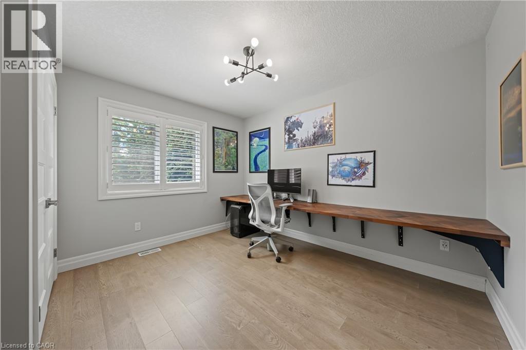 303 Castlefield Avenue, Waterloo, Ontario  N2K 2M4 - Photo 35 - 40831161