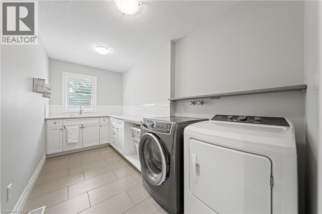 303 Castlefield Avenue, Waterloo, Ontario  N2K 2M4 - Photo 36 - 40831161