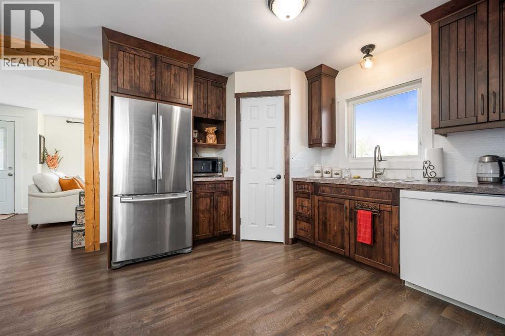 94075 Range Road 115, Burdett, Alberta  T0K 0G0 - Photo 6 - A2310243
