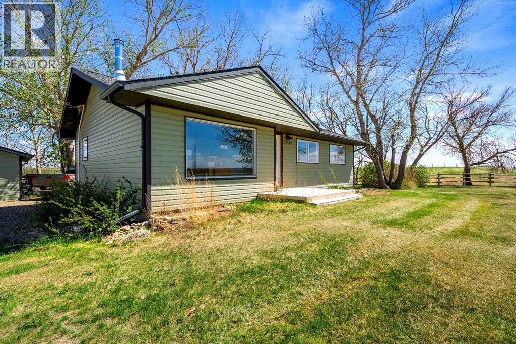 94075 Range Road 115, Burdett, Alberta  T0K 0G0 - Photo 2 - A2310243
