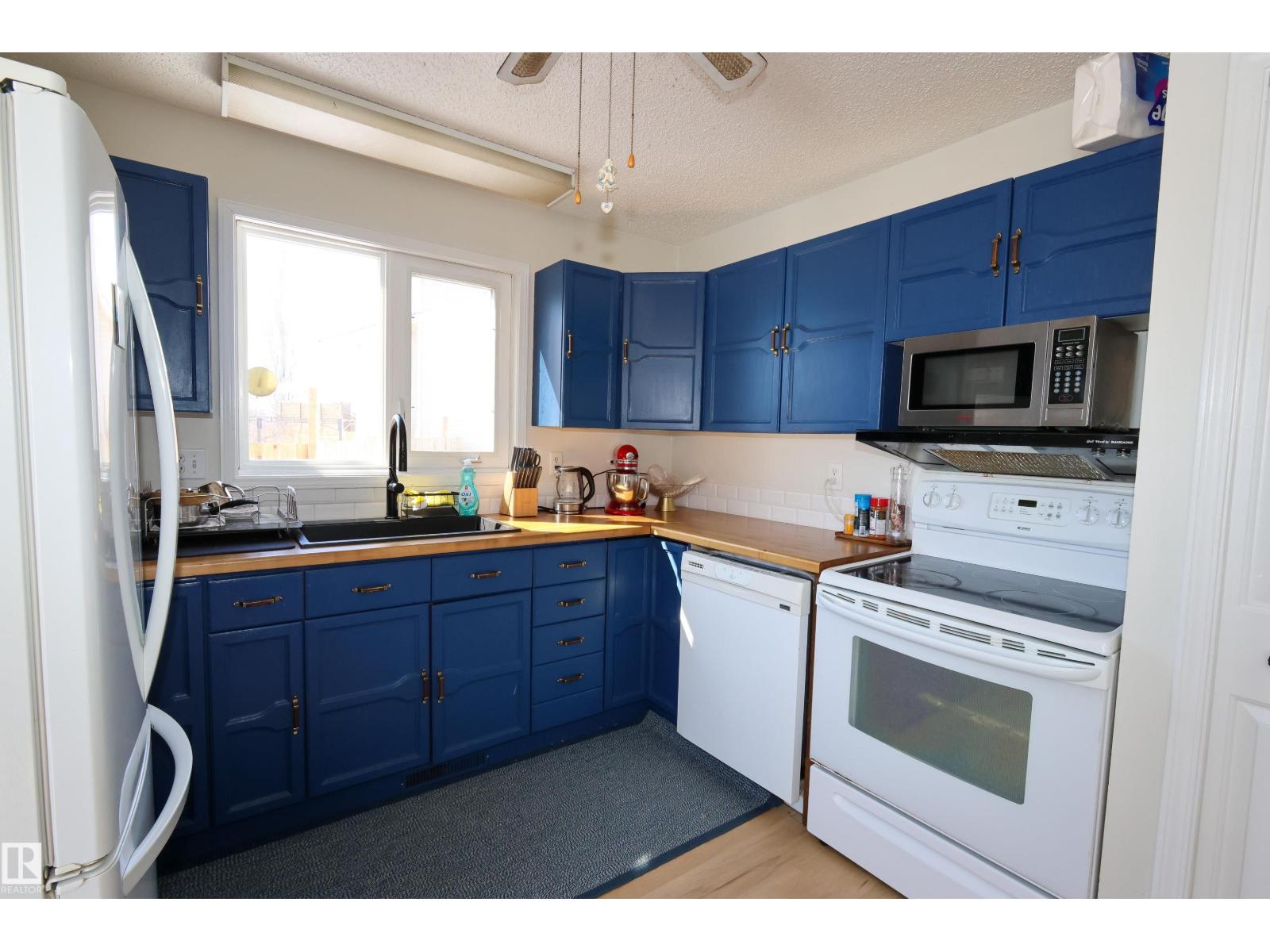 8703 102 Av, Morinville, Alberta  T8R 1B7 - Photo 6 - E4479788