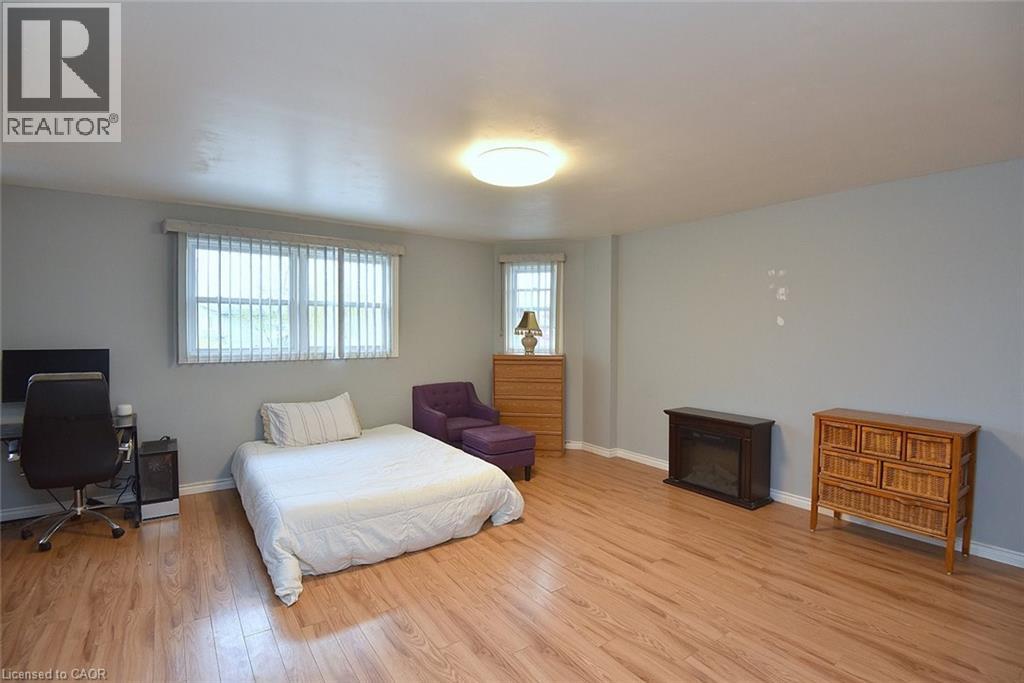 126 Bastille Street, Hamilton, Ontario  L9B 2G9 - Photo 14 - 40830212