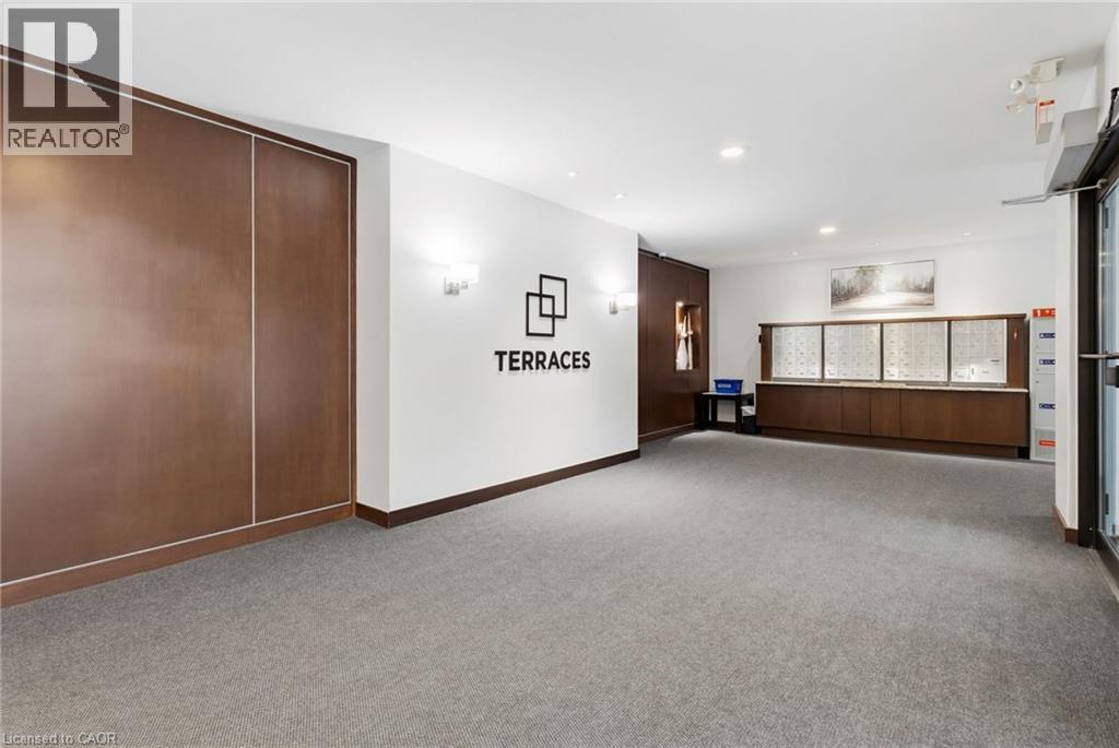 5070 Fairview Street Unit# 303, Burlington, Ontario  L7L 0B8 - Photo 3 - 40831011