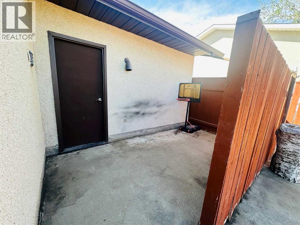 85 Cayuga Crescent W, Lethbridge, Alberta  T1K 5H4 - Photo 27 - A2312494