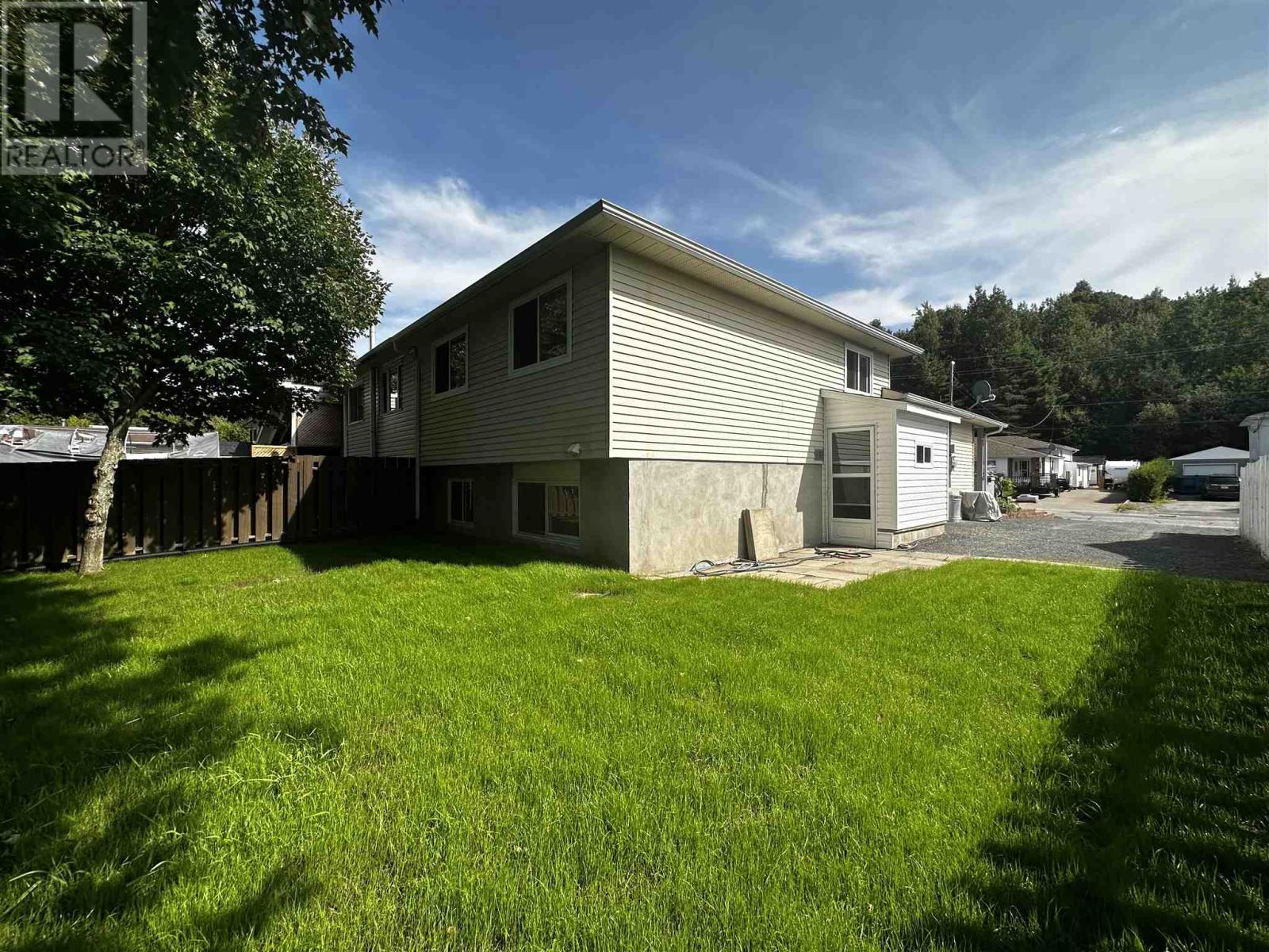54a Washington Cres, Elliot Lake, Ontario  P5A 2L7 - Photo 37 - SM261060