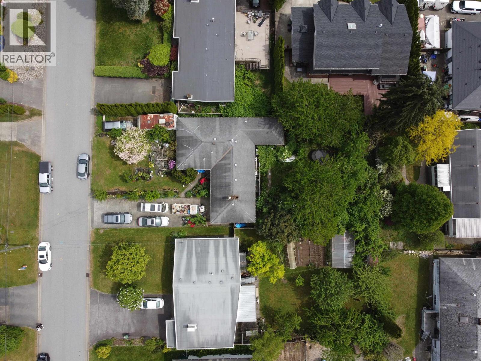 526 Appian Way, Coquitlam, British Columbia  V2J 2A5 - Photo 1 - R3120960