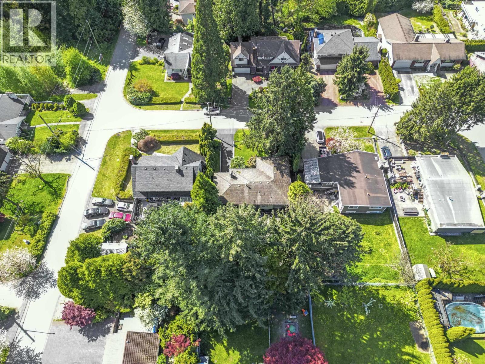 605 Victor Street, Coquitlam, British Columbia  V3J 3V4 - Photo 3 - R3124473