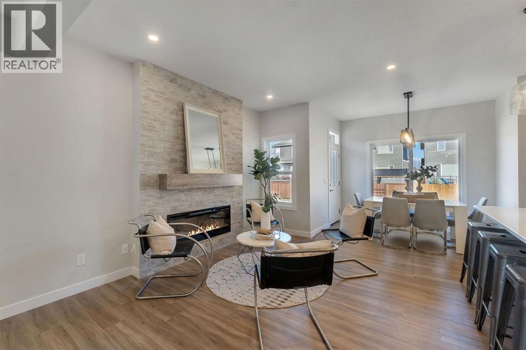 11 Fireside Common, Cochrane, Alberta  T4C 3E1 - Photo 10 - A2291699
