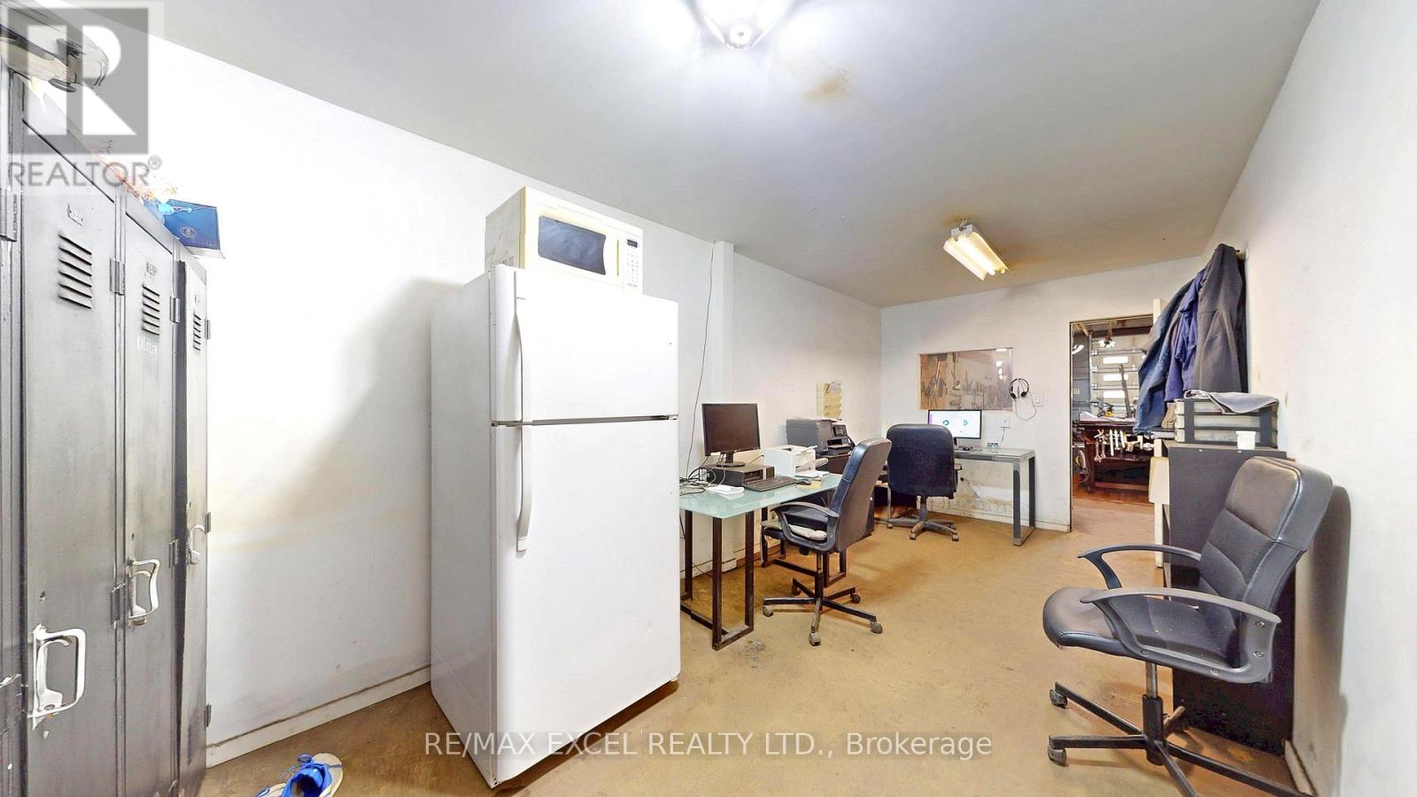 29 - 25 Waterman Avenue, Toronto, Ontario  M4B 1Y6 - Photo 18 - E13143714