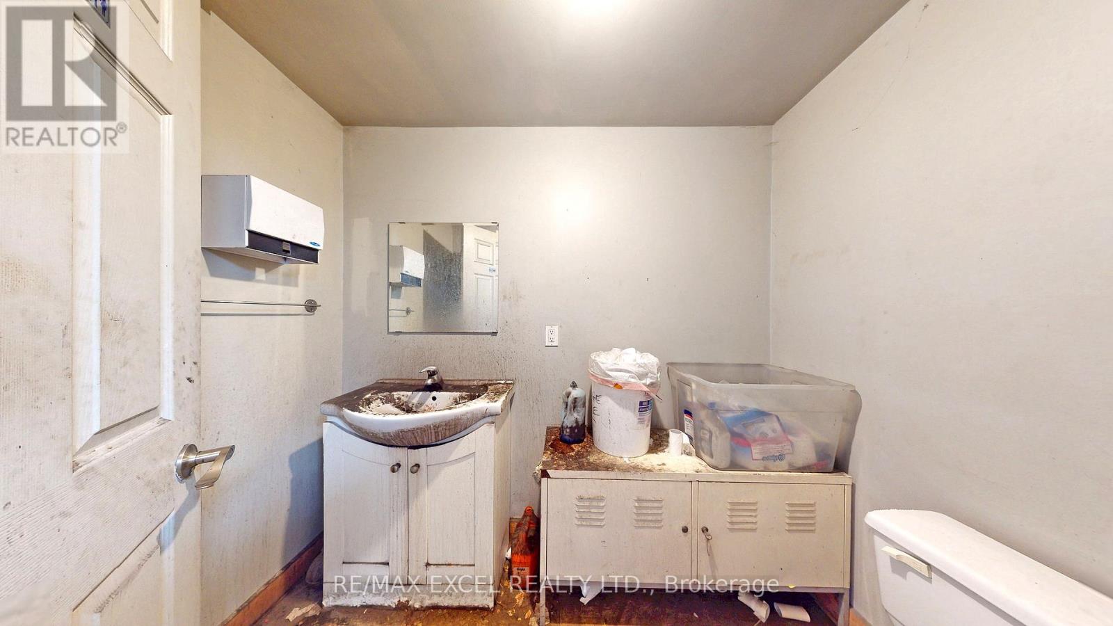 29 - 25 Waterman Avenue, Toronto, Ontario  M4B 1Y6 - Photo 22 - E13143714