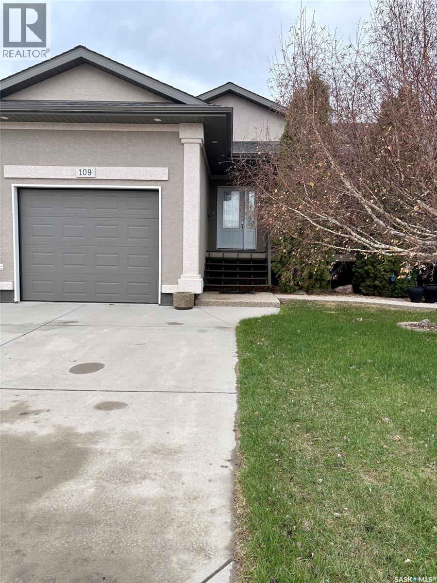 109 Good Spirit Crescent, Yorkton, Saskatchewan  S3N 3J8 - Photo 2 - SK036392