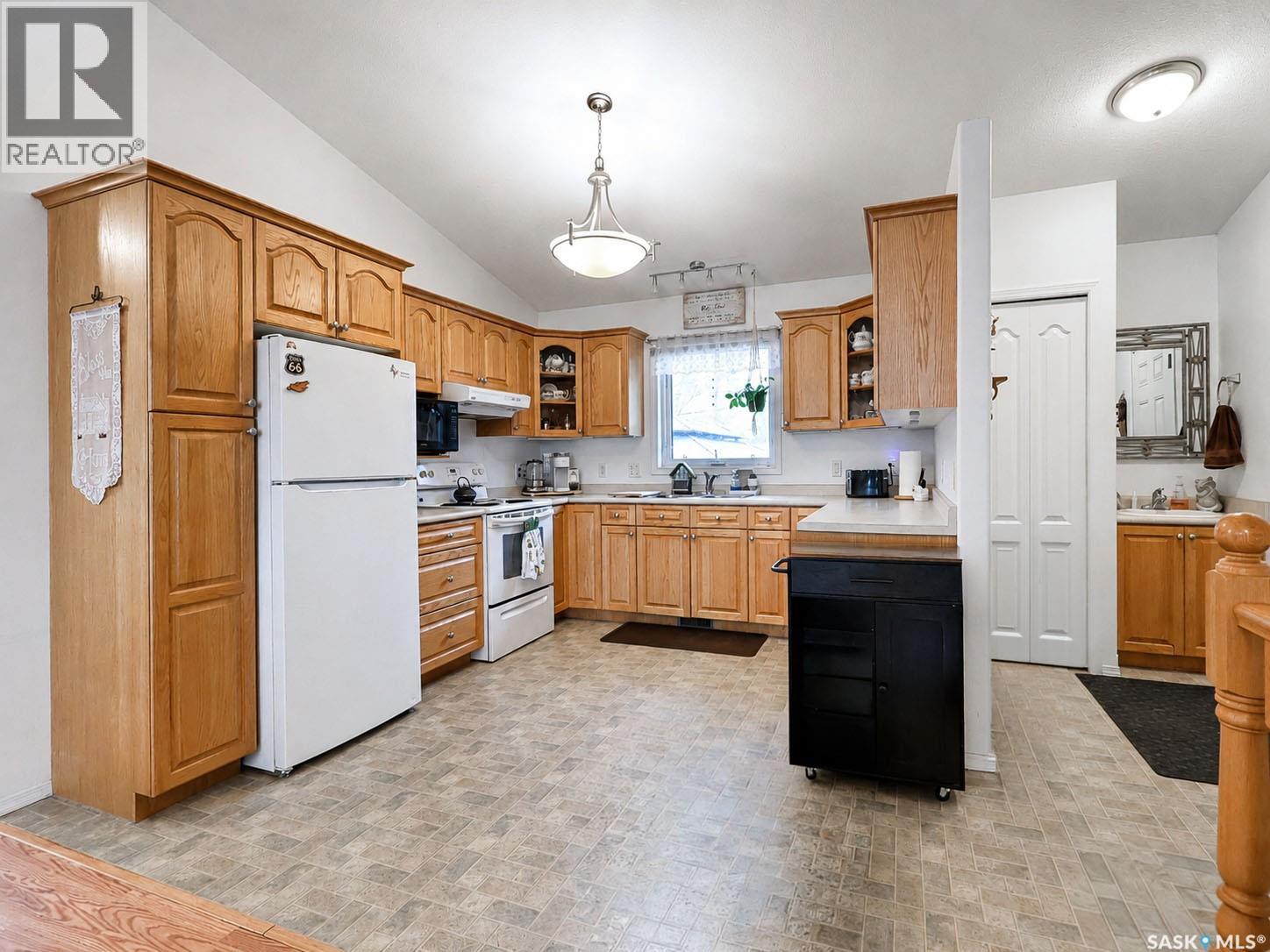 741 Main Street, Canwood, Saskatchewan  S0J 0B4 - Photo 6 - SK036205