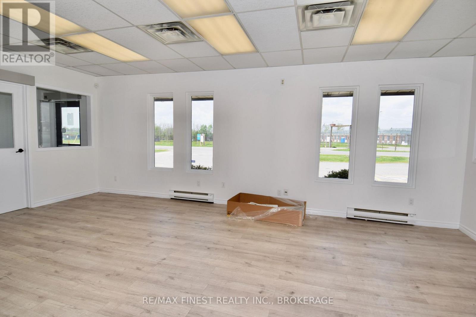 Unit B - 20 Richmond Boulevard, Greater Napanee, Ontario  K7R 4A4 - Photo 4 - X13023732
