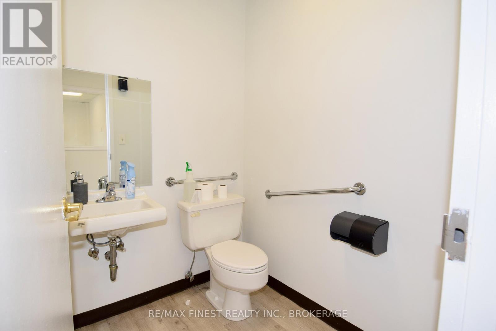 Unit B - 20 Richmond Boulevard, Greater Napanee, Ontario  K7R 4A4 - Photo 9 - X13023732