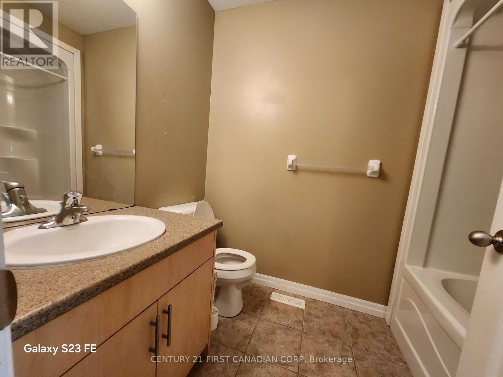 86 - 112 North Centre Road, London North, Ontario  N5X 0G9 - Photo 18 - X12878920