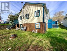 7 Beaumont Avenue