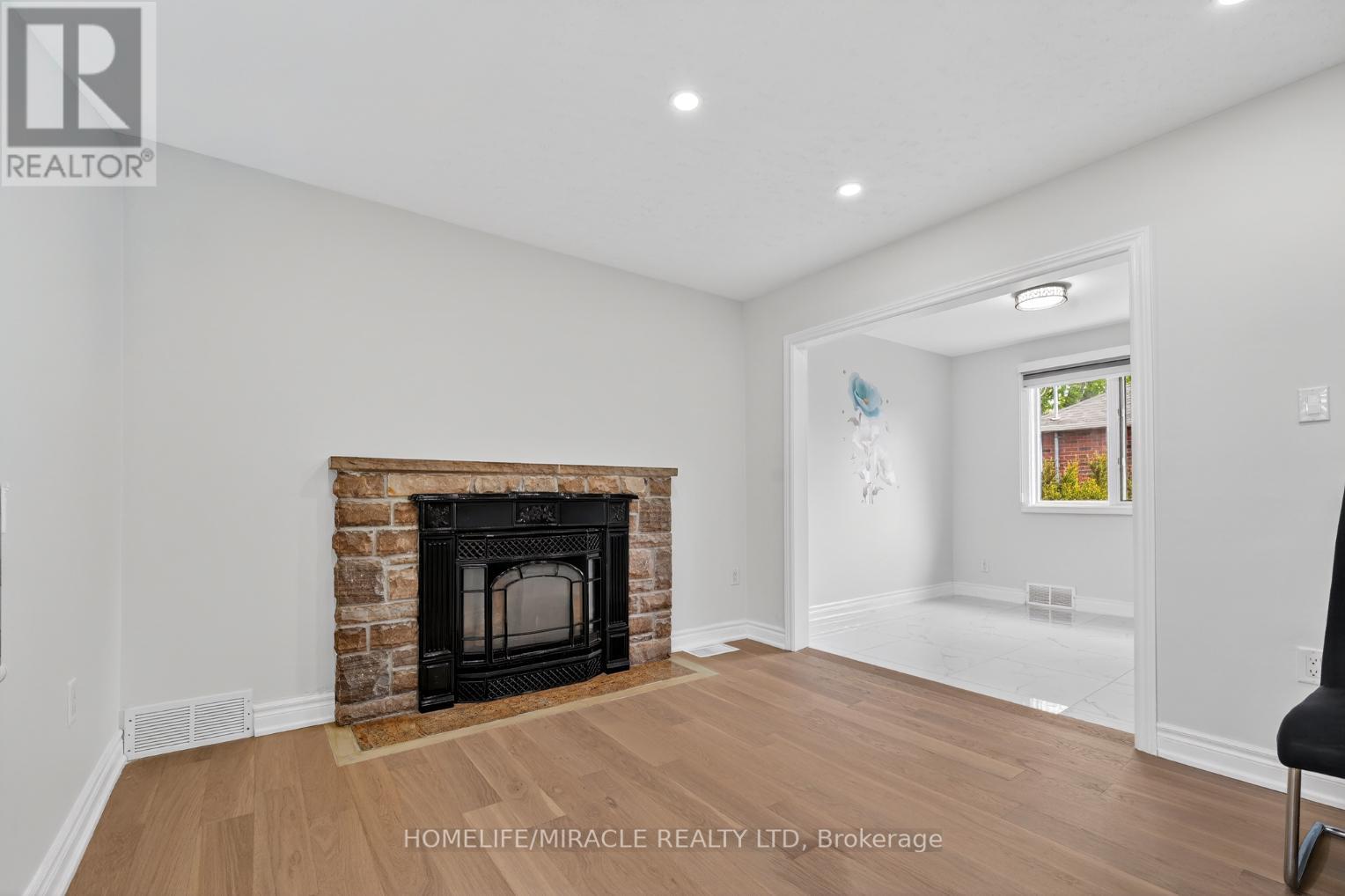 21 Gregory Street, Brampton, Ontario  L6Y 1G2 - Photo 10 - W13081596