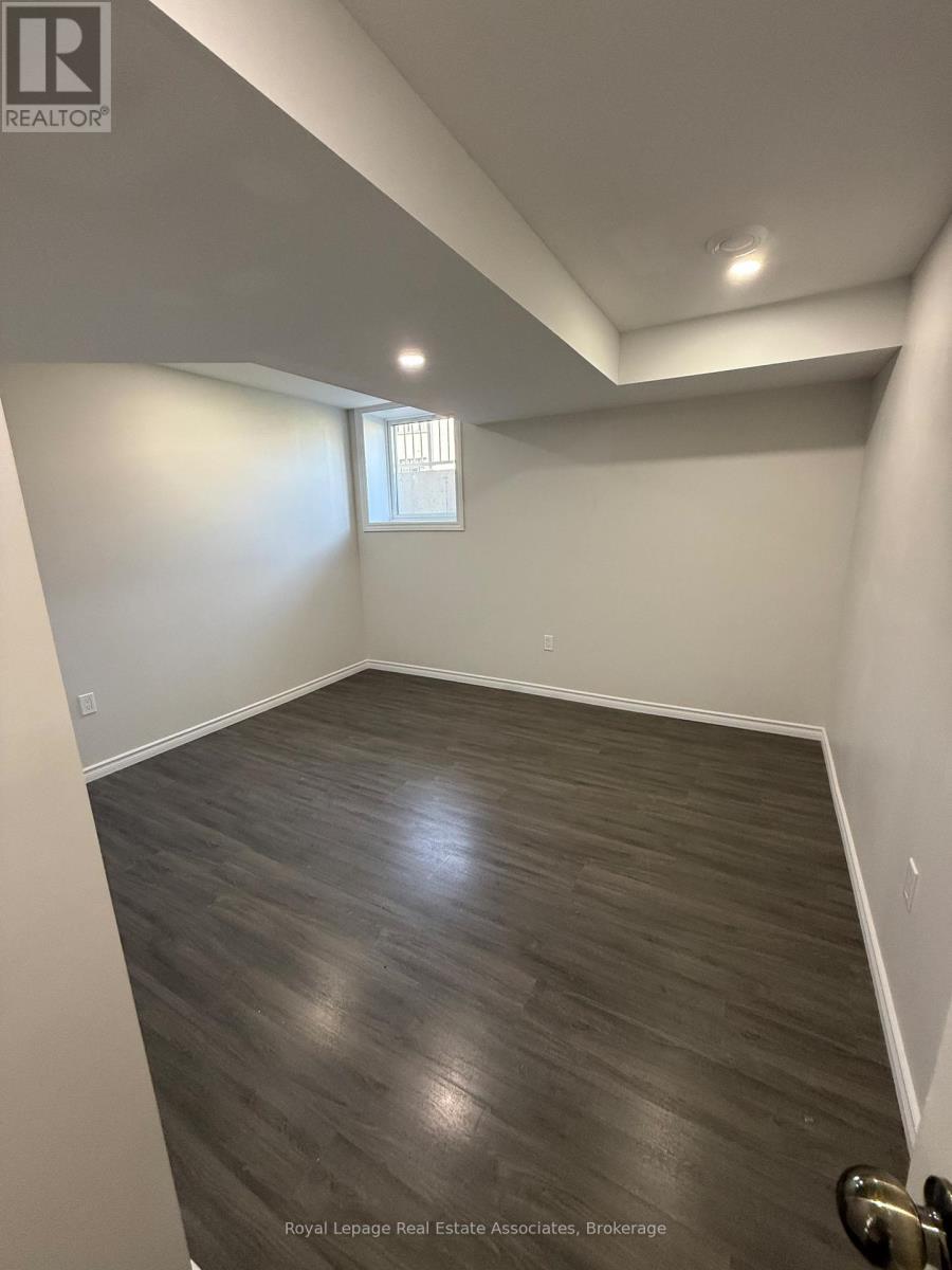 Basement - 135 Monarch Street, Welland, Ontario  L3B 5N8 - Photo 17 - X12955984