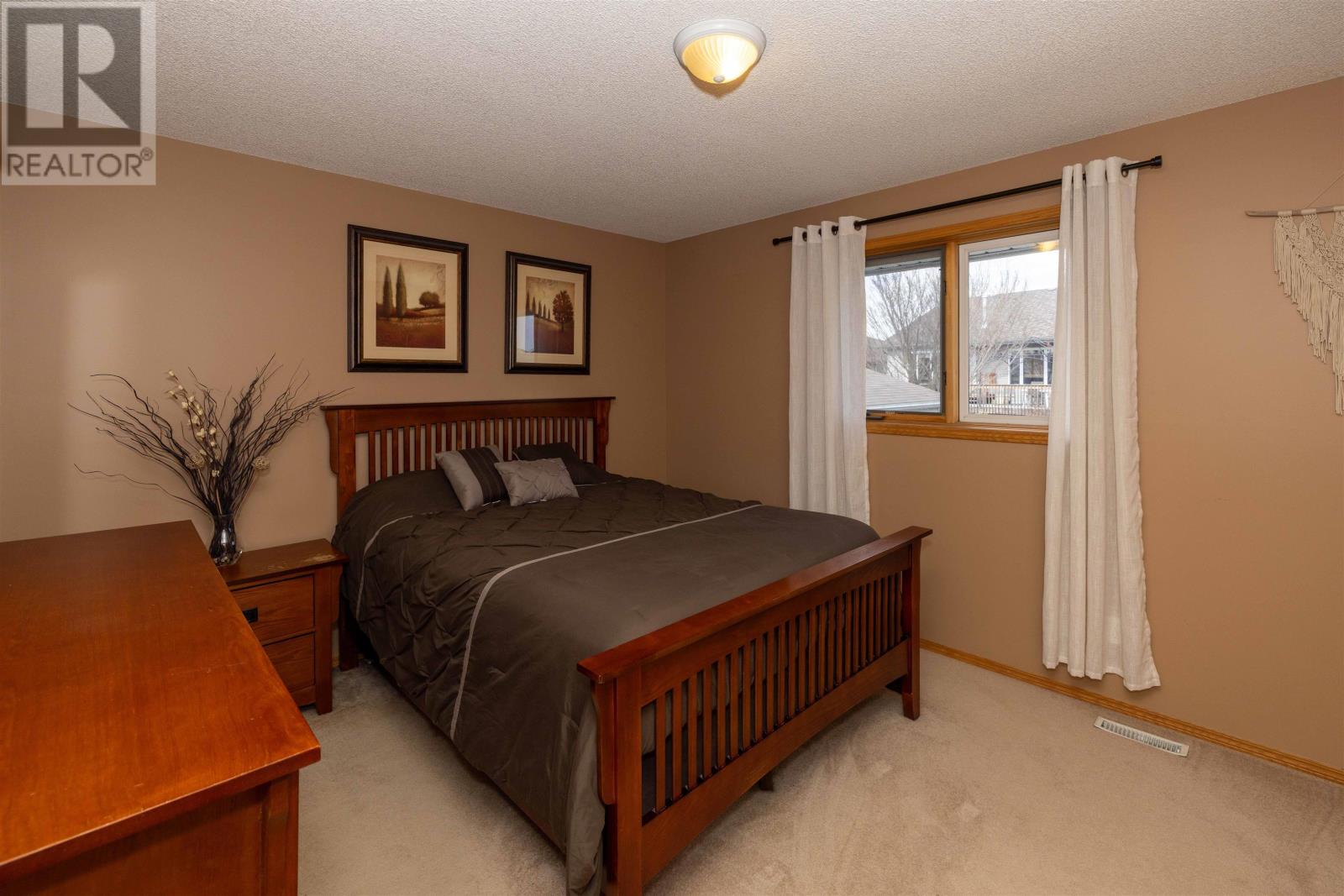 293 Caribou Cres, Thunder Bay, Ontario  P7C 5Z6 - Photo 10 - TB2601089