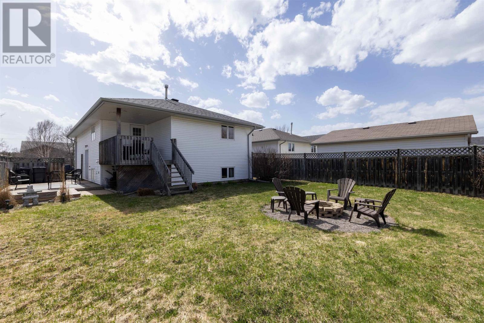 293 Caribou Cres, Thunder Bay, Ontario  P7C 5Z6 - Photo 28 - TB2601089