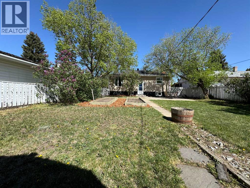 628 19th Street S, Lethbridge, Alberta  T1J 3G7 - Photo 37 - A2307174