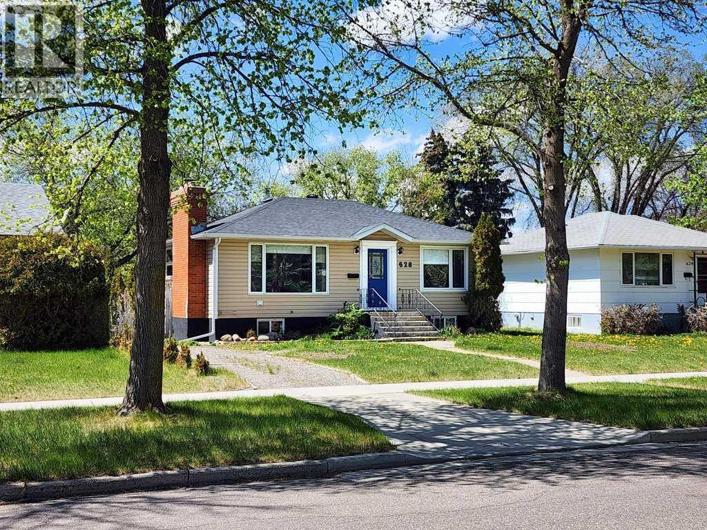 628 19th Street S, Lethbridge, Alberta  T1J 3G7 - Photo 1 - A2307174