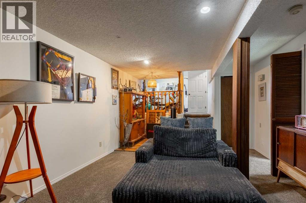 57 Honeysuckle Road N, Lethbridge, Alberta  T1H 4J7 - Photo 27 - A2310146