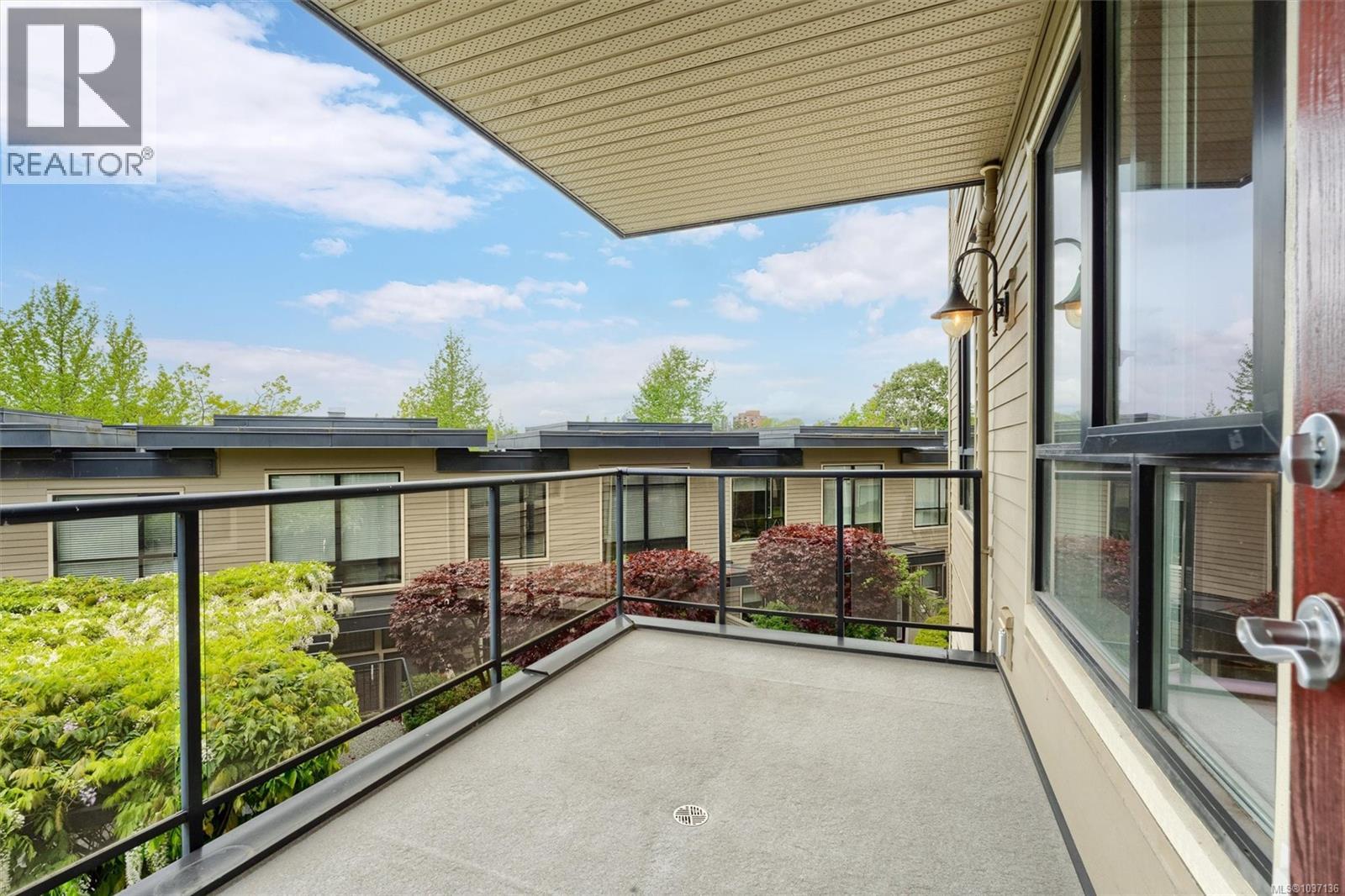 207 330 Waterfront Cres, Victoria, British Columbia  V8T 5K3 - Photo 18 - 1037136