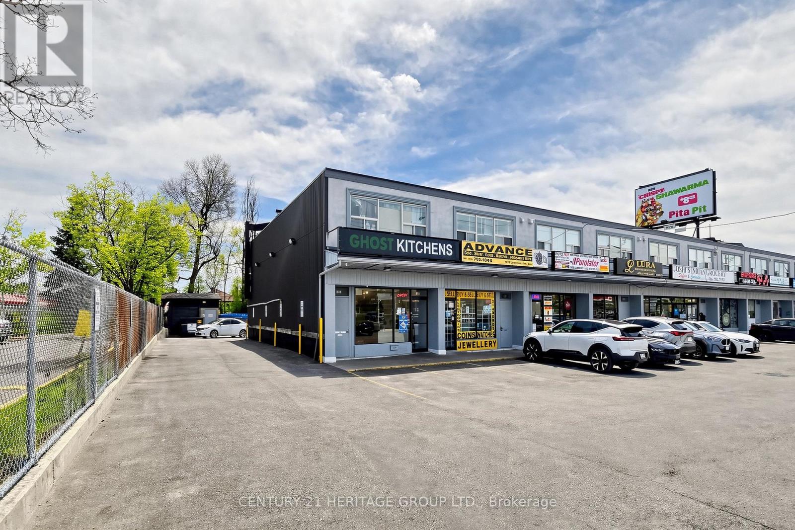 1993 LAWRENCE AVENUE E, Toronto, Ontario