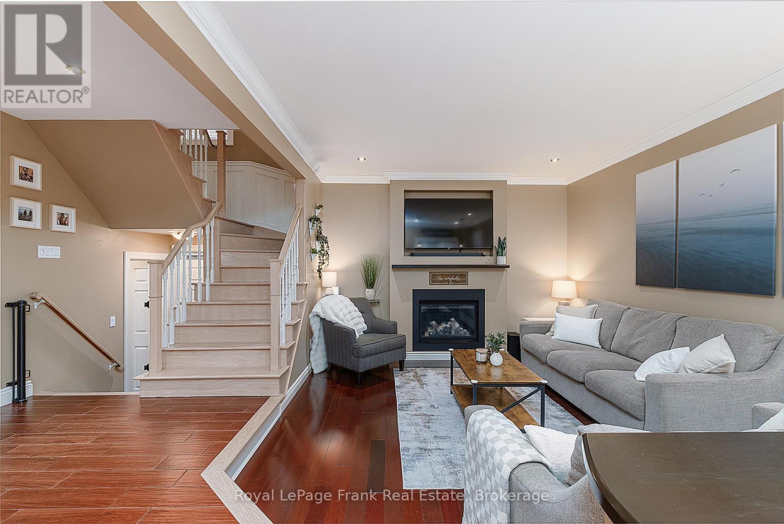 180 Chatfield Drive, Ajax, Ontario  L1T 2H7 - Photo 4 - E13144528