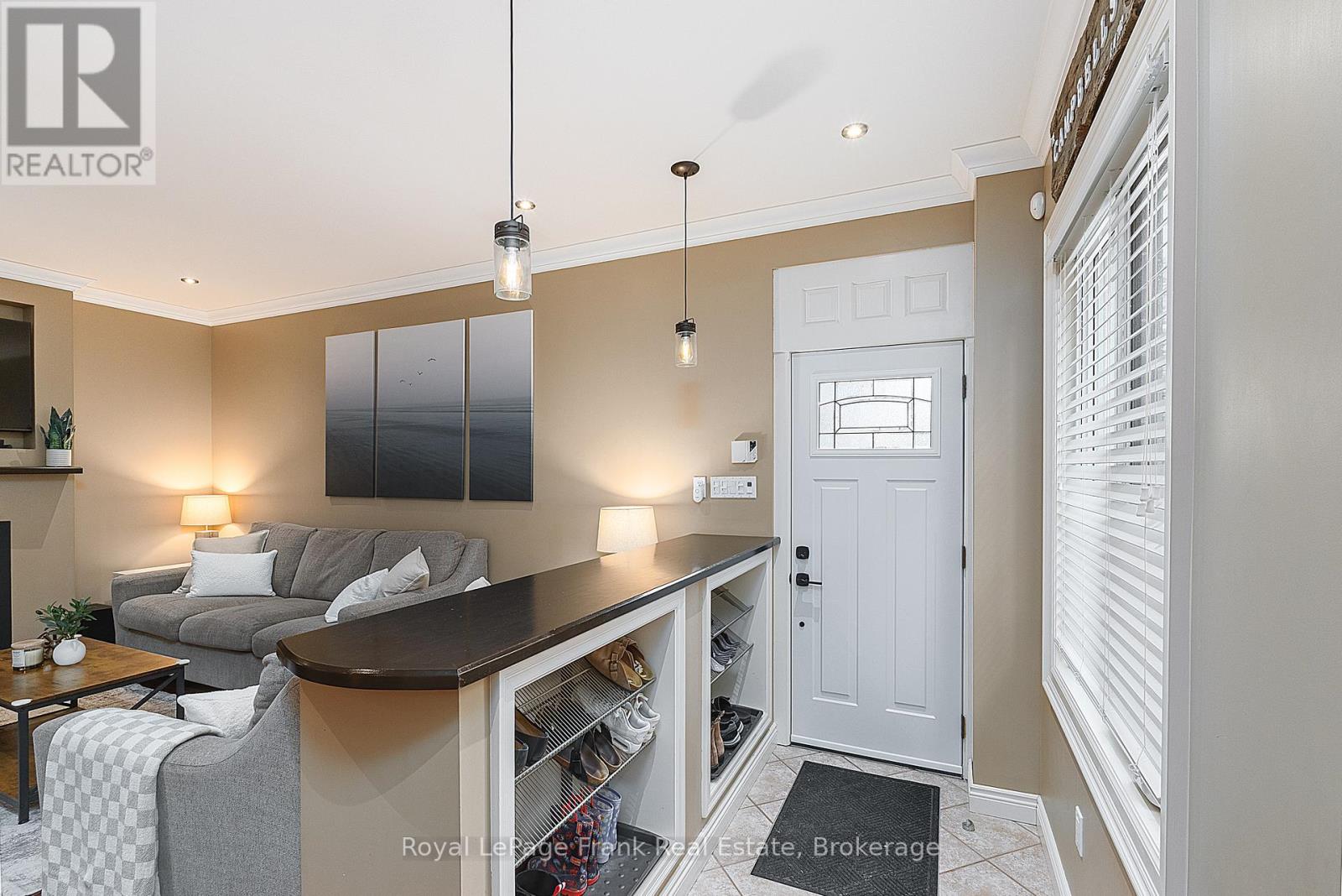 180 Chatfield Drive, Ajax, Ontario  L1T 2H7 - Photo 5 - E13144528