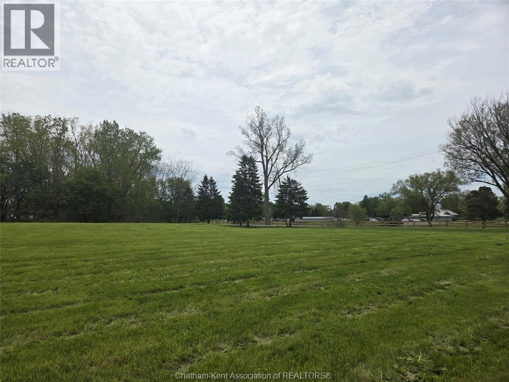 50 Indian Creek Road West, Chatham, Ontario  N7M 2E1 - Photo 2 - 26011211