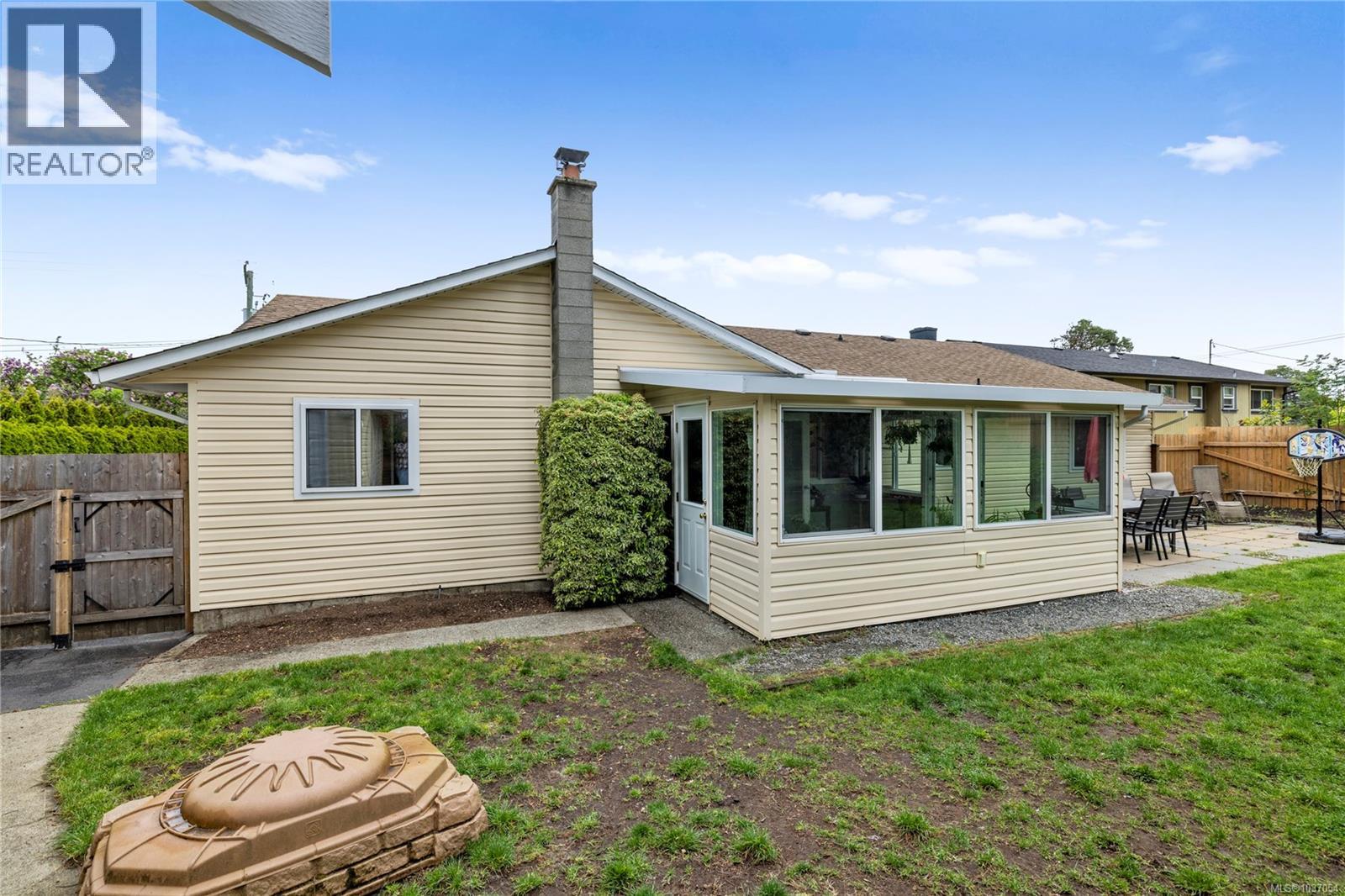 6413 Dover Rd, Nanaimo, British Columbia  V9V 1A7 - Photo 38 - 1037054